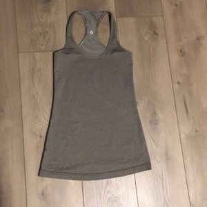 Lululemon tank top